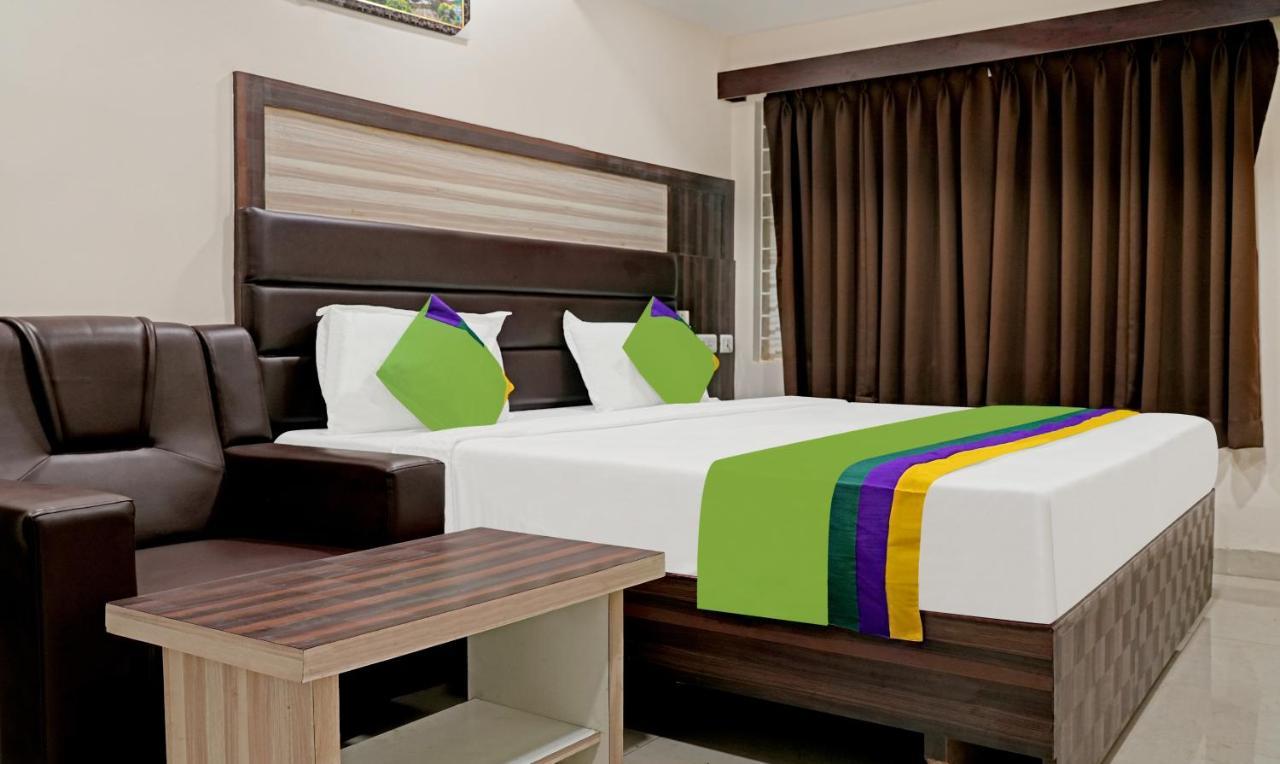 Hotel Treebo Trend Jsn Grand Vijayawāda Exteriér fotografie