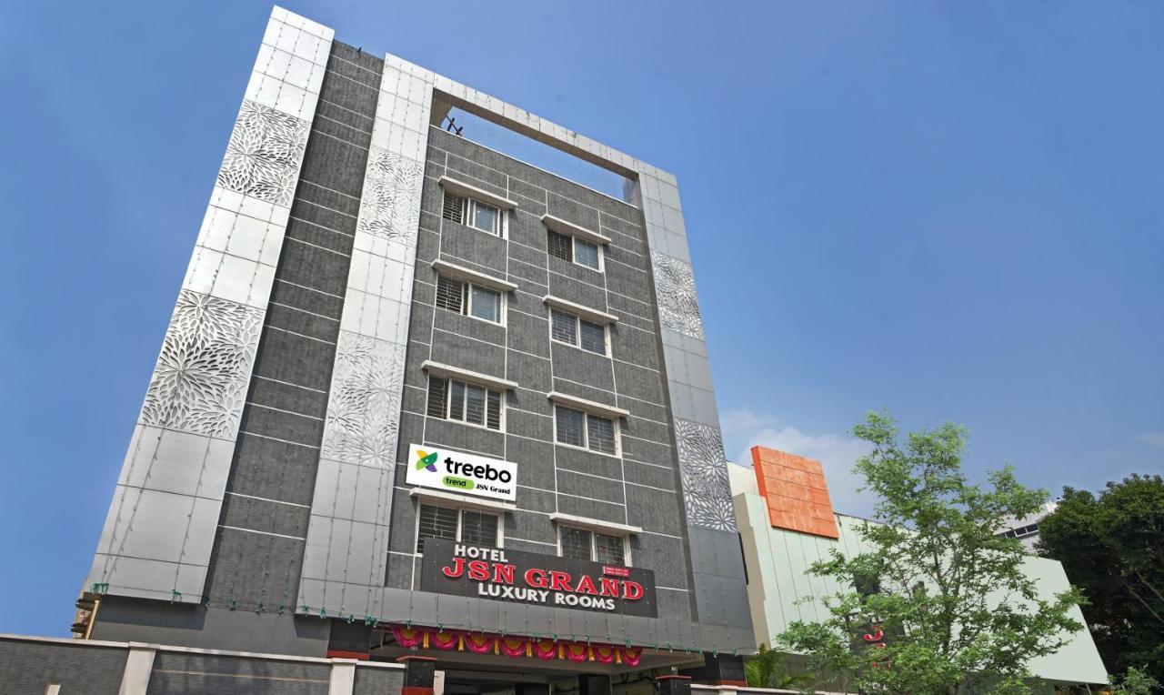 Hotel Treebo Trend Jsn Grand Vijayawāda Exteriér fotografie
